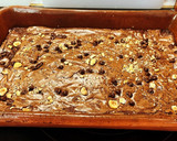 Foto del paso 7 de la receta: Brownie de chocolate y avellana sin lactosa con escamas de sal y chispas de chocolate 🍫