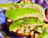 Foto del paso 6 de la receta: TOSTADAS CON HUEVO Y PALTA 🥑🥚🥑