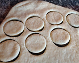 Foto del paso 5 de la receta: Rosquitas para el mate.🥯 Podés freírlas o al horno