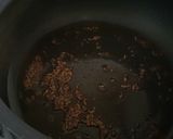 A picture of step 2 of Bataka Kaatri Handi Pulav.