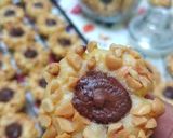 Foto langkah ke 7 dari resep Choco Peanut Thumbprint Cookies.