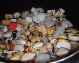 Foto del paso 1 de la receta: Mariscos con dientes de dragòn en salsa de cùrcuma