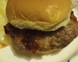 A picture of step 4 of Apricot Bacon Jam on Ground Pork Sandwiches.