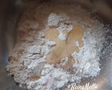 A picture of step 1 of Karari Rumali Roti.