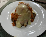 Foto del paso 6 de la receta: Milanesa con puré salsa y queso