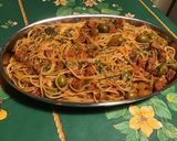 Une image de l'étape 7 de Spaghettis tricolores mozzarella di buffala,basilic et sauce tomate chorizo olives.