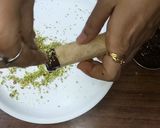 A picture of step 12 of Cannoli Delight.