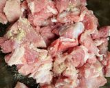 Foto langkah ke 2 dari resep Babi Kecap Praktis Sedap.