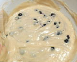 Foto del paso 2 de la receta: Cupcakes de yogurt con arándanos