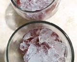 Foto langkah ke 2 dari resep Korean Strawberry Milk.