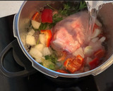 Foto del paso 4 de la receta: Codillo al horno con el jugo de su cocción