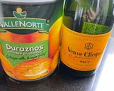 Foto del paso 1 de la receta: Cóctel de durazno y champagne