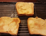 Foto del paso 5 de la receta: Pan tostado con champiñones y queso