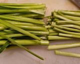 Foto del passaggio 2 della ricetta Frittata di erba cipollina