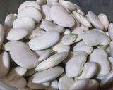 A picture of step 2 of Green Lima Bean Stew.
