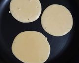 Hình bước làm 3 của món Pancakes