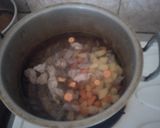 Foto langkah ke 2 dari resep Sayur sup bakso kerikil.