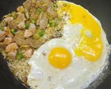 Foto langkah ke 3 dari resep Nasi Goreng Hongkong.