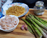 Foto del paso 1 de la receta: Macarrones con gambas y trigueros