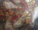 Foto del paso 4 de la receta: Muslitos de pollo en salsa con patatas