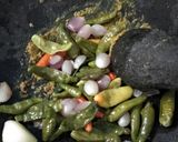 Foto langkah ke 3 dari resep Sambel ijo ala ala ^^.