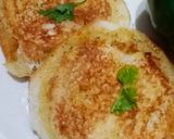 A picture of step 9 of Spicy bread omelette sandwich.