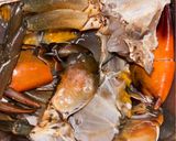 Foto langkah ke 2 dari resep Kepiting Saus Lada Hitam.