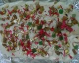 A picture of step 2 of White chocolate bars.