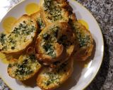 Foto del paso 3 de la receta: Crostini all’aglio
