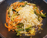 Foto del paso 6 de la receta: Noodles de arroz con brochetas de Pollo y Verduras