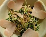 A picture of step 4 of Daikon Radish Sprout Salad.