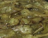 Foto del paso 5 de la receta Alcachofas con almejas en salsa verde