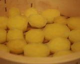 A picture of step 2 of Easy Sweet Potato Yokan (Sweetened and Jellied Bean Paste).