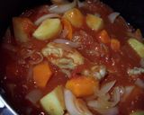 A picture of step 4 of Chicken Wing Tomato Stew.