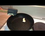 A picture of step 2 of Fluffy pancakes no egg.