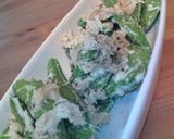 A picture of step 4 of Chrysanthemum Greens with Tuna-Mayonnaise Sauce.