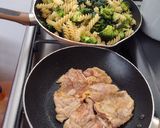 Foto del paso 5 de la receta: Brócoli con espinaca, pasta y pollo