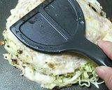 A picture of step 6 of Okonomiyaki - Onomichi-yaki.