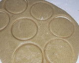 Foto del paso 7 de la receta: Polvorones de mantequilla con dulce de guayaba