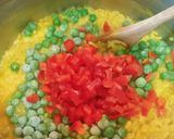 Foto del paso 4 de la receta: Arroz amarillo con verduras