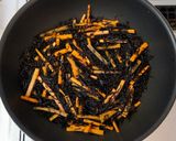 A picture of step 4 of Our Family's Simmered Hijiki with a Twist.