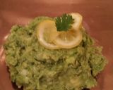 A picture of step 2 of Guacamole! A Simple, Delicious Mexican Sauce.