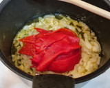 Foto del paso 3 de la receta: Solomillo de cerdo con salsa de piquillos y tomate