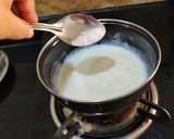 A picture of step 3 of Almond Pistachio Milkshake.