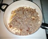 A picture of step 4 of Sausage biscuits eggs casserole.