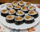 Koreai tonhalas kimbap recept fázis 8 fotója