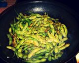 A picture of step 6 of Edamame with Garlic.