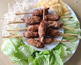 Hình bước làm 7 của món Nem lụi/ Chạo heo bọc sả