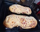 Foto del paso 5 de la receta: Pan relleno de queso 🧀 y salchicha 🤤