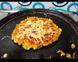 A picture of step 5 of Maggi Pizza.